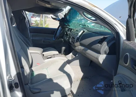 2005 Toyota Tacoma Base V6 из США, поврежденный, VIN 5TEUU42N75Z127518